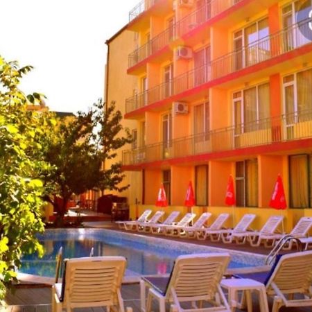 Apartment 54 Ryor Pantai Sunny Bagian luar foto